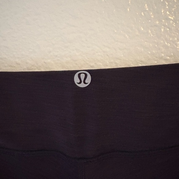 lululemon🍋😍 like new. athletica Black Leggings - Picture 3 of 4
